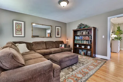 6 Washington Drive Brentwood NH 03833