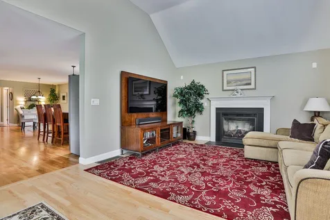 6 Washington Drive Brentwood NH 03833