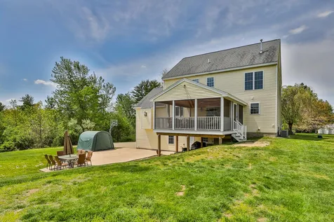 6 Washington Drive Brentwood NH 03833