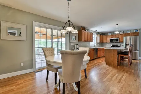 6 Washington Drive Brentwood NH 03833