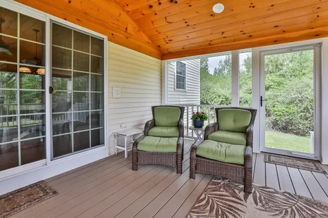 6 Washington Drive Brentwood NH 03833