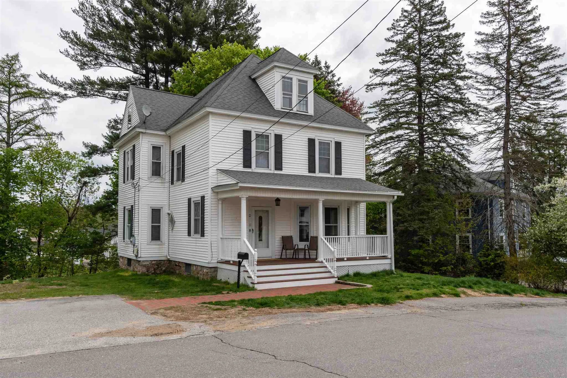 11 Crescent Street Derry NH 03038