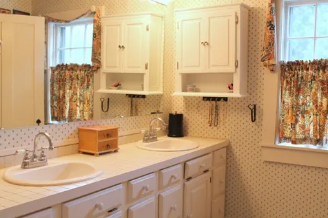 677 West Street Keene NH 03431