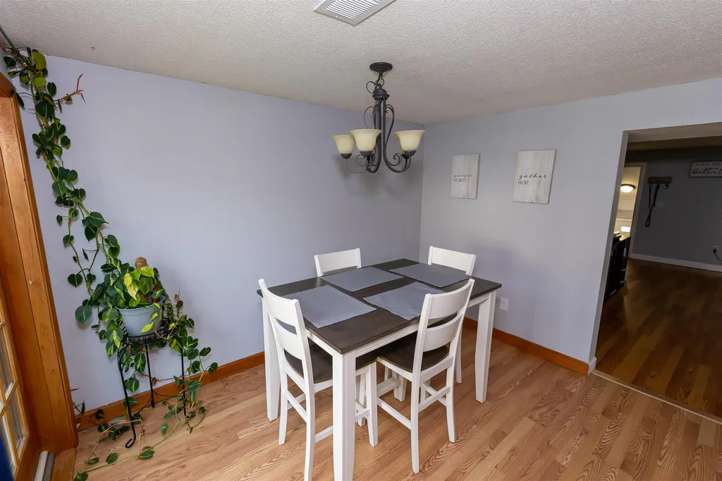 11 Arlington Street Merrimack NH 03054