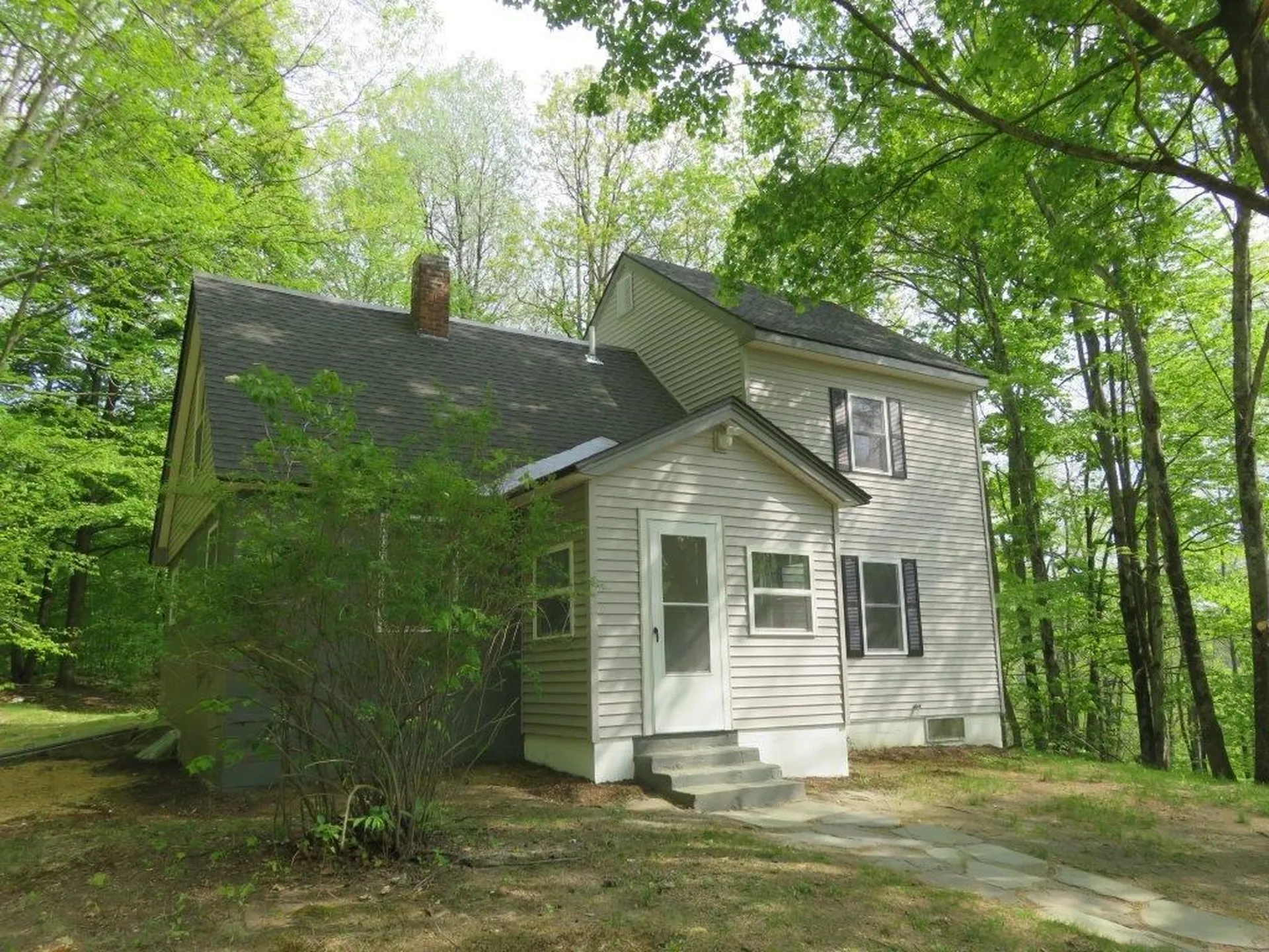 11 Trues Brook Lebanon NH 03784-1947