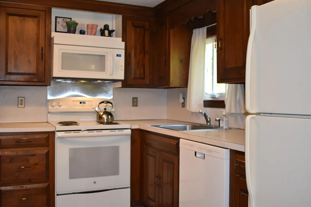 199 Rideout Road Hollis NH 03049