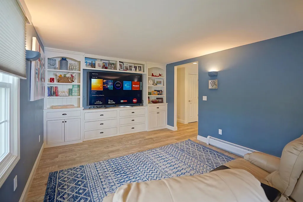 32 Mendum Avenue Kittery ME 03904