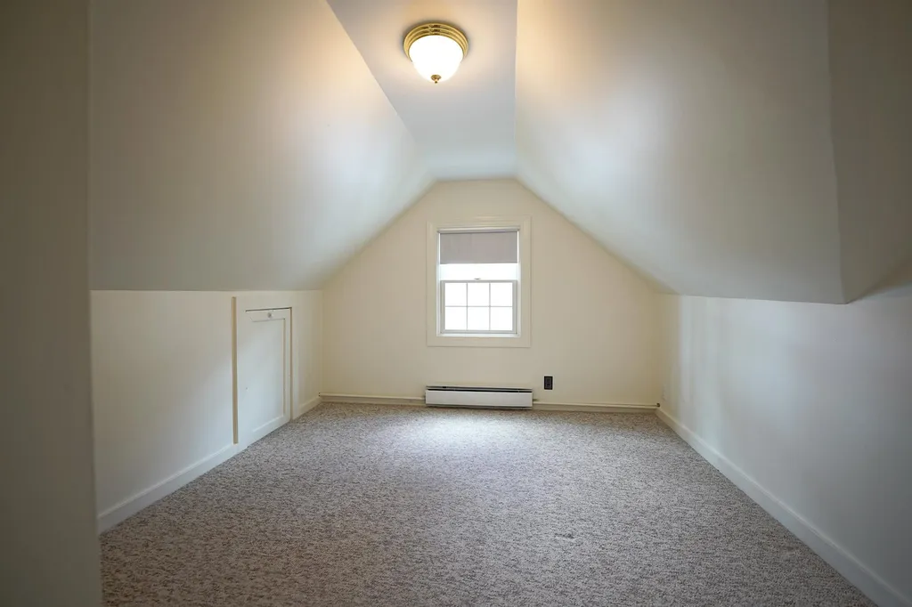 32 Mendum Avenue Kittery ME 03904