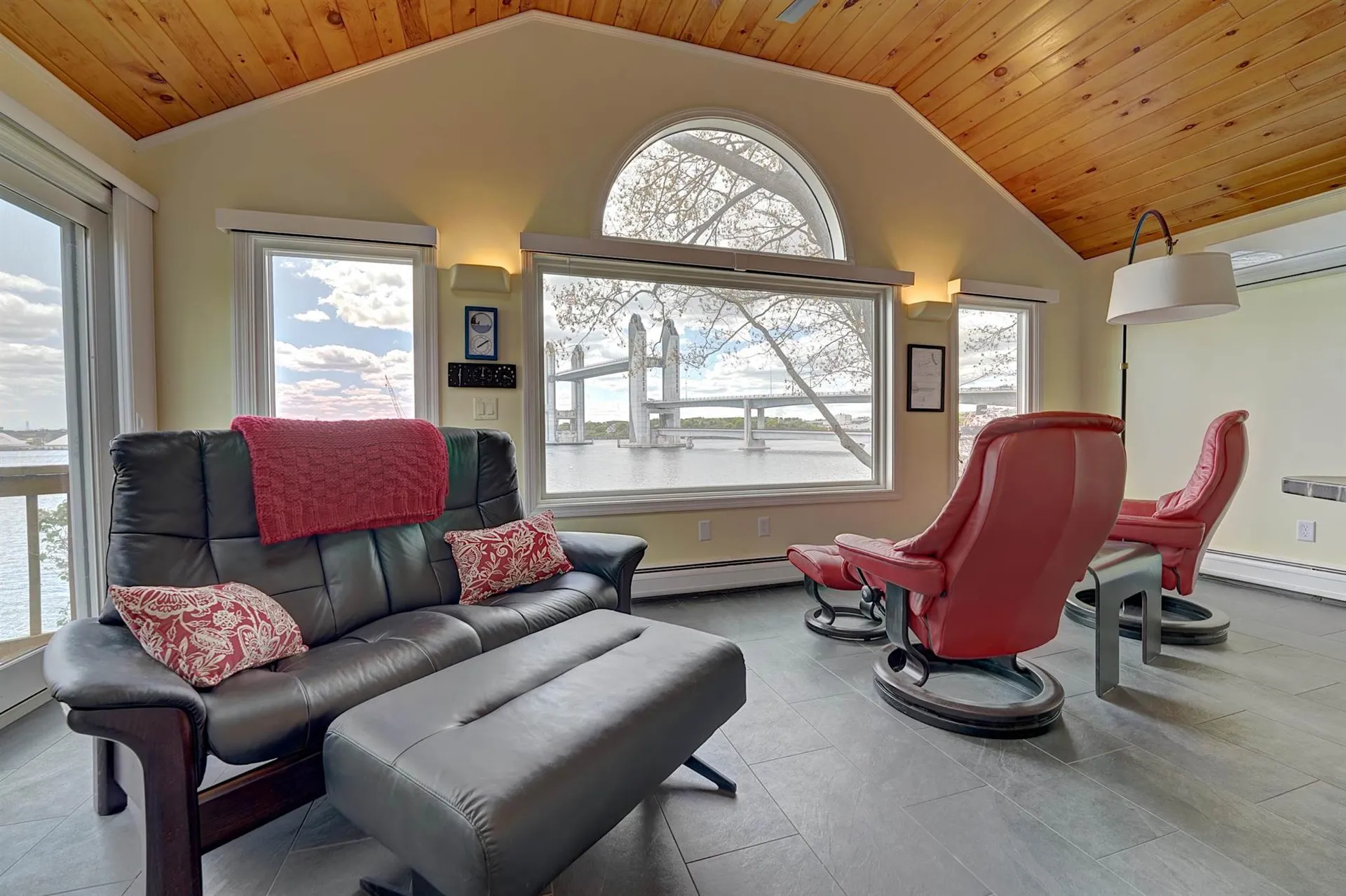32 Mendum Avenue Kittery ME 03904