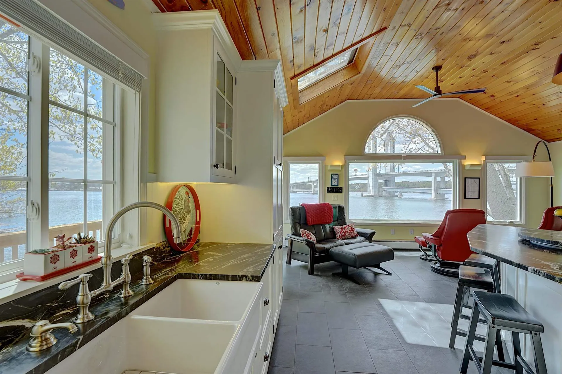 32 Mendum Avenue Kittery ME 03904