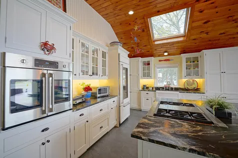 32 Mendum Avenue Kittery ME 03904