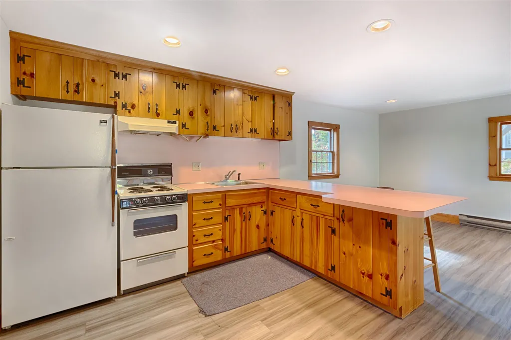 48 Canaan Road Tuftonboro NH 03816