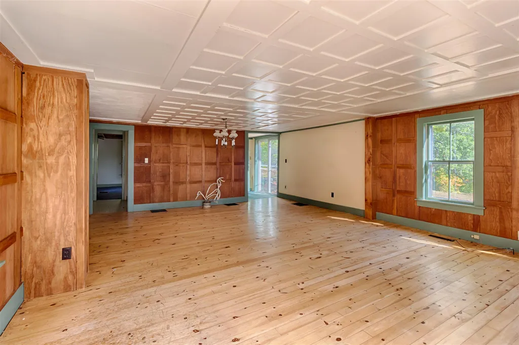 48 Canaan Road Tuftonboro NH 03816
