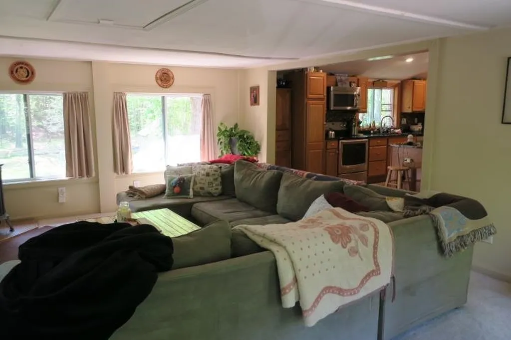 47 Grant Road Newmarket NH 03857