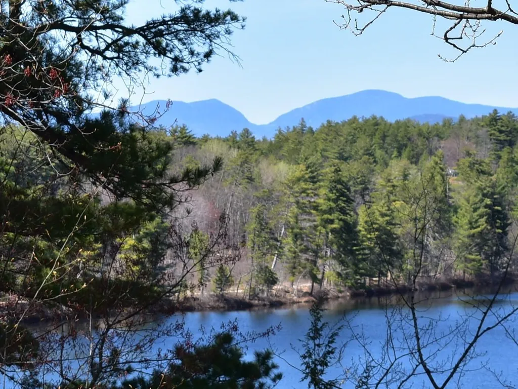 680 Pequawket Drive Conway NH 03818