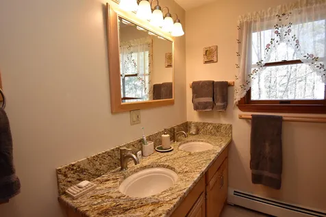 680 Pequawket Drive Conway NH 03818