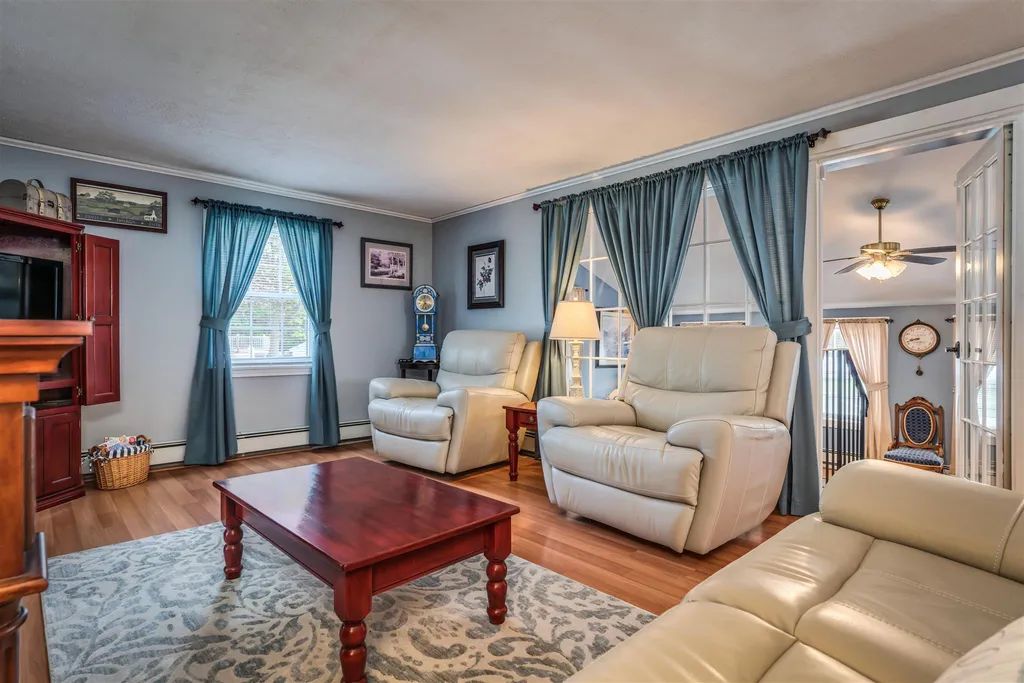 5 Wentworth Avenue Rochester NH 03867