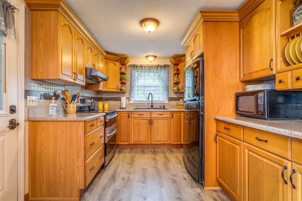 5 Wentworth Avenue Rochester NH 03867
