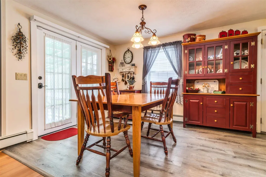 5 Wentworth Avenue Rochester NH 03867