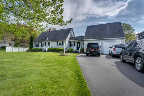5 Wentworth Avenue Rochester NH 03867
