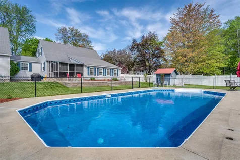 5 Wentworth Avenue Rochester NH 03867