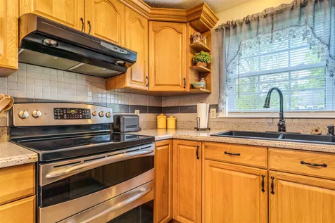 5 Wentworth Avenue Rochester NH 03867