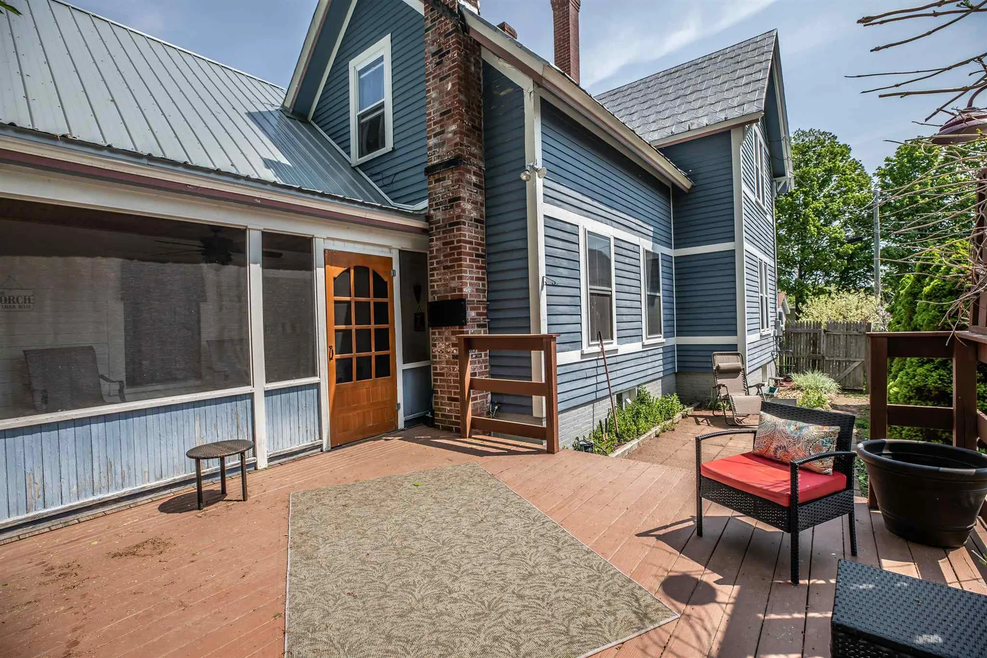 16 Newman Street Hillsborough NH 03244