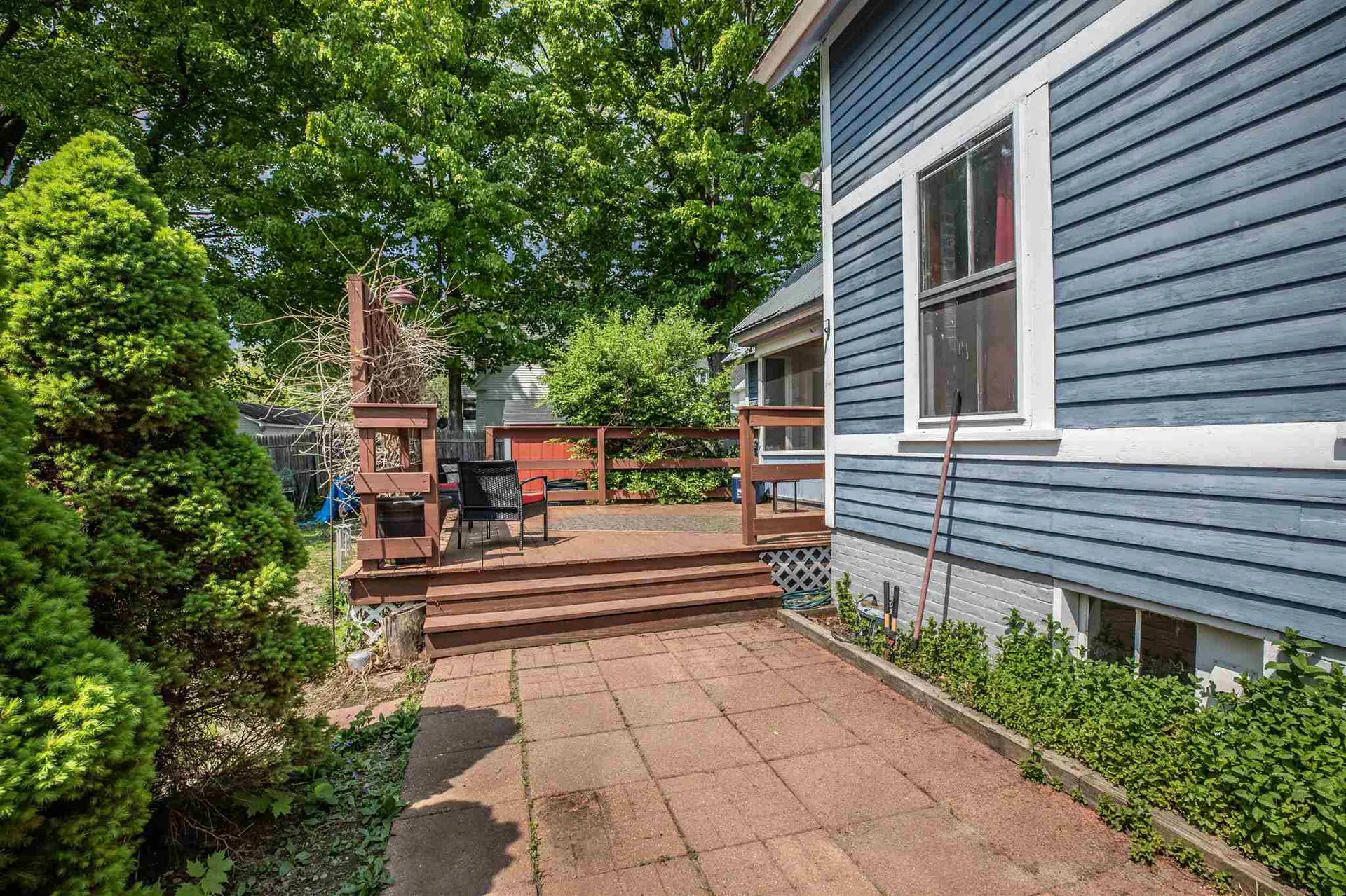16 Newman Street Hillsborough NH 03244
