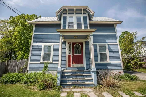 16 Newman Street Hillsborough NH 03244