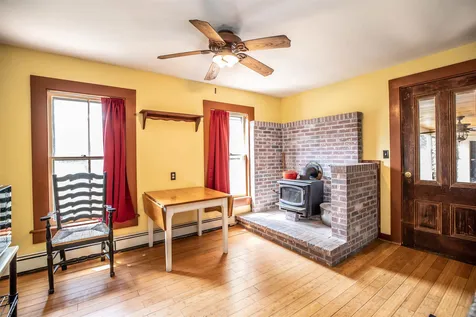 16 Newman Street Hillsborough NH 03244