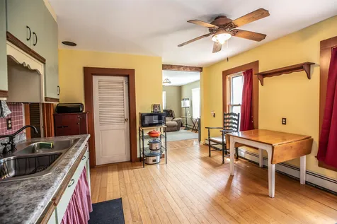 16 Newman Street Hillsborough NH 03244