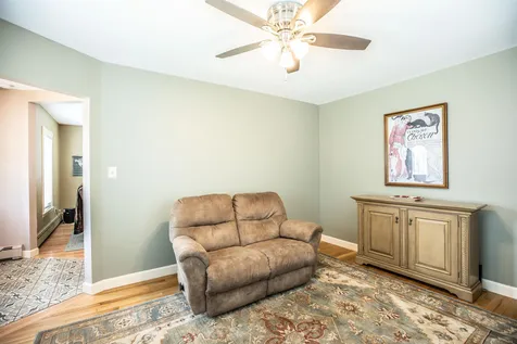 16 Newman Street Hillsborough NH 03244