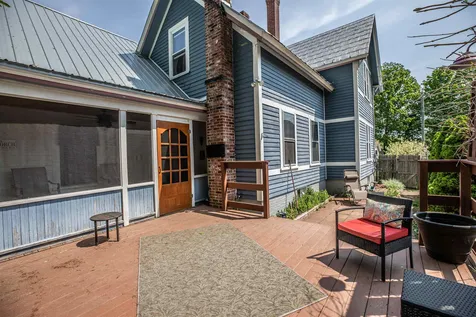 16 Newman Street Hillsborough NH 03244