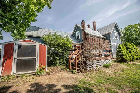 16 Newman Street Hillsborough NH 03244