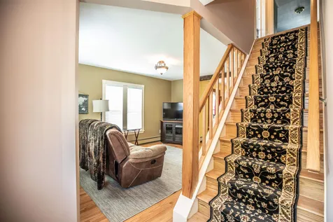 16 Newman Street Hillsborough NH 03244