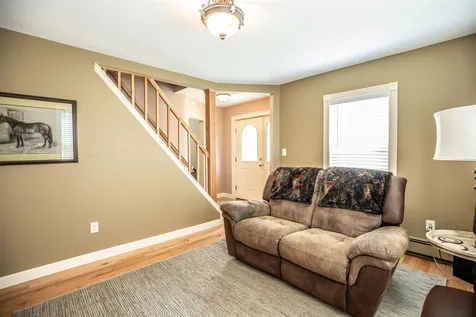 16 Newman Street Hillsborough NH 03244