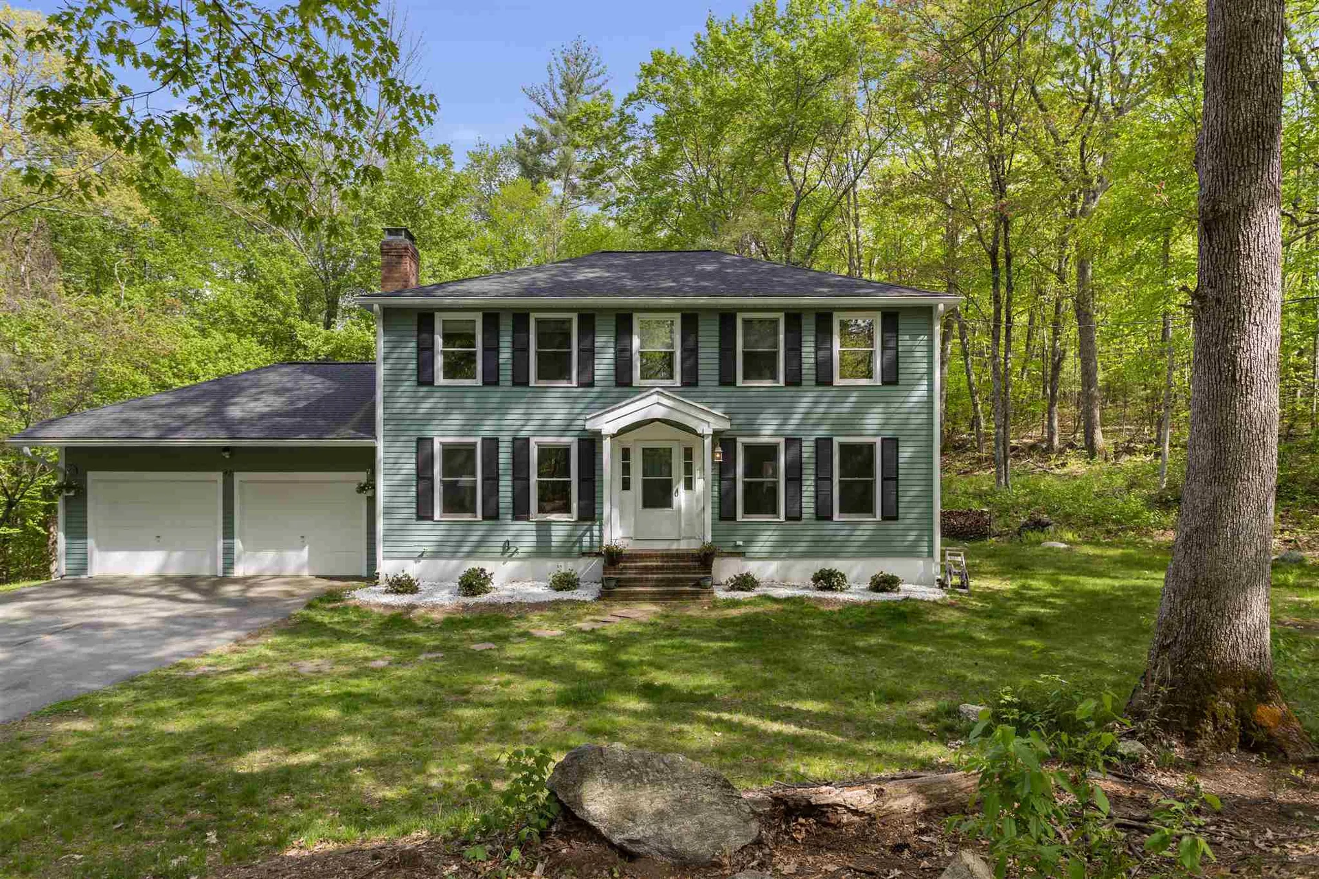 49 Grey Rock Road Bedford NH 03110