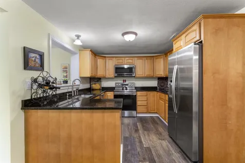 49 Grey Rock Road Bedford NH 03110