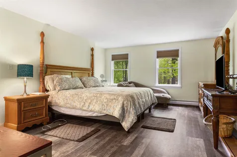 49 Grey Rock Road Bedford NH 03110