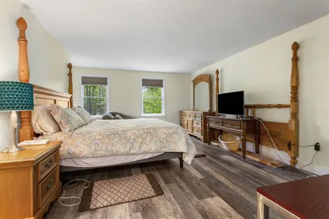 49 Grey Rock Road Bedford NH 03110