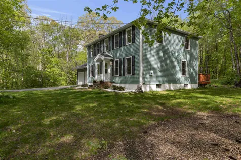 49 Grey Rock Road Bedford NH 03110