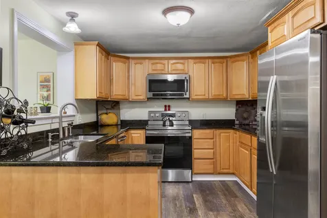 49 Grey Rock Road Bedford NH 03110