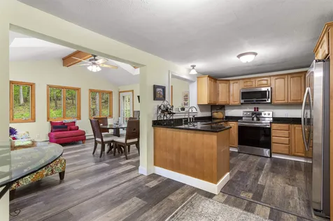 49 Grey Rock Road Bedford NH 03110