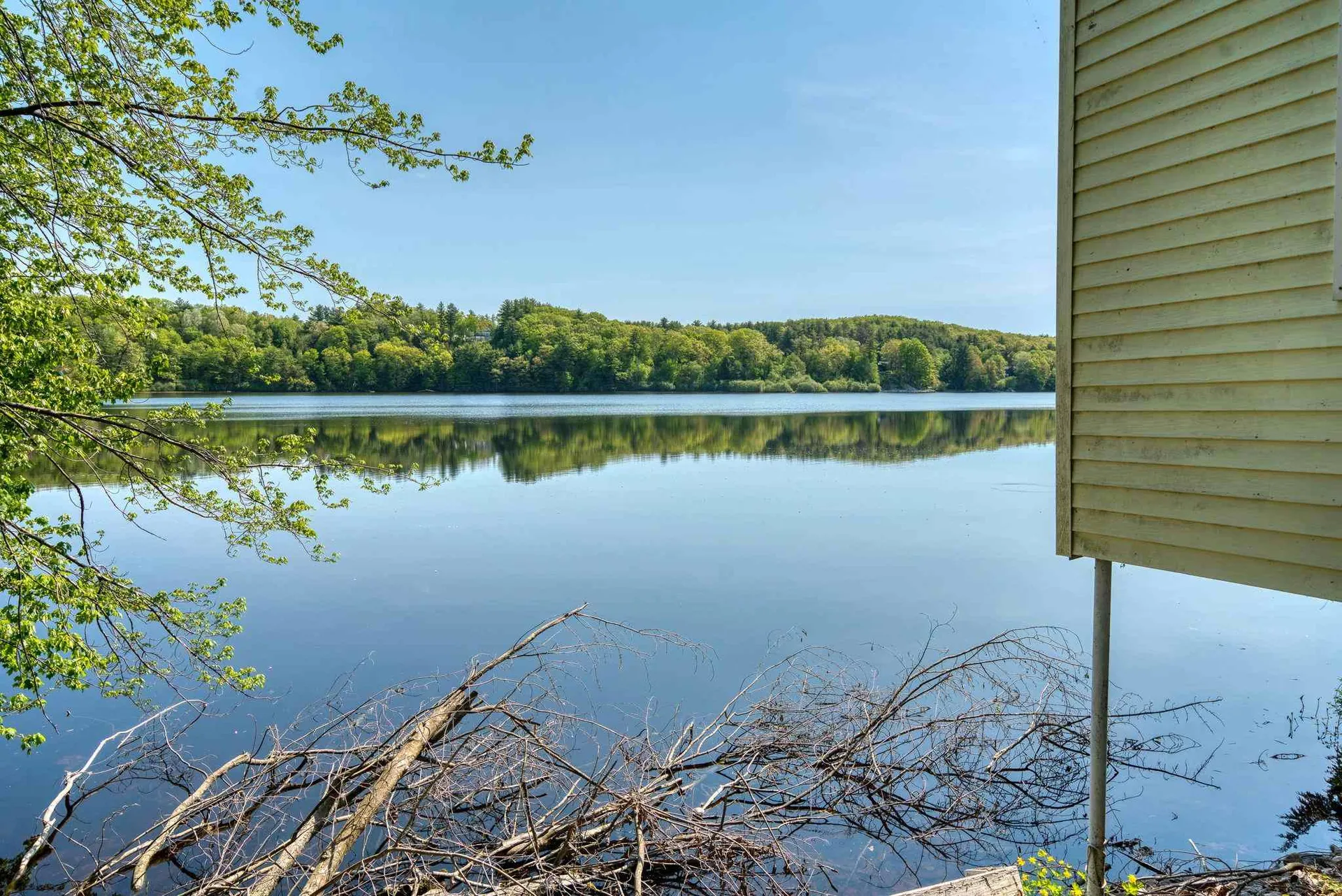77 Cove Street Goffstown NH 03045