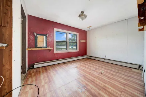 77 Cove Street Goffstown NH 03045