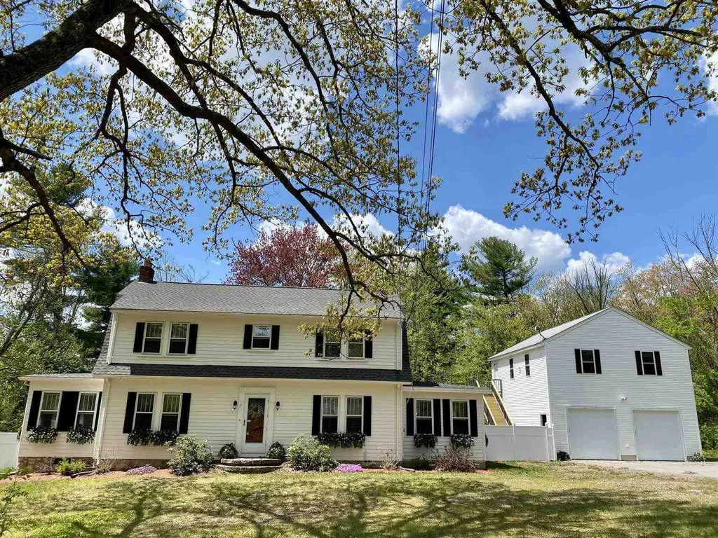 7 Harvey Road Londonderry NH 03053