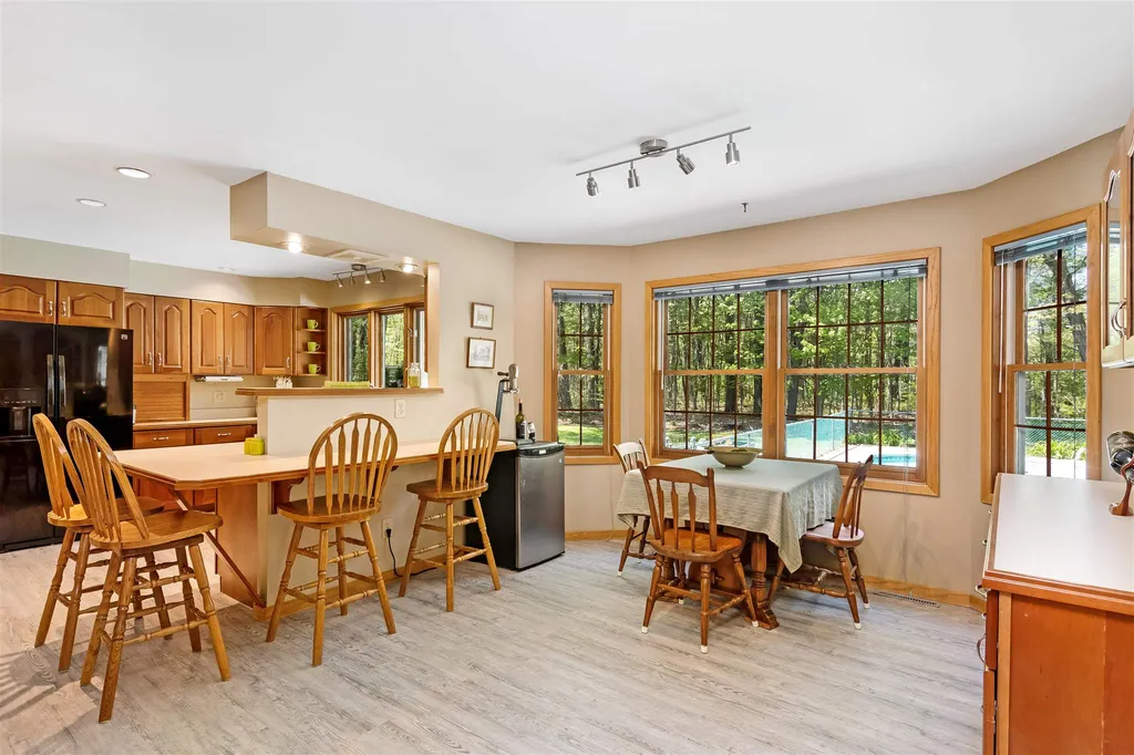 364 Hidden Oaks Drive Colchester VT 05446
