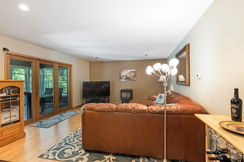 364 Hidden Oaks Drive Colchester VT 05446