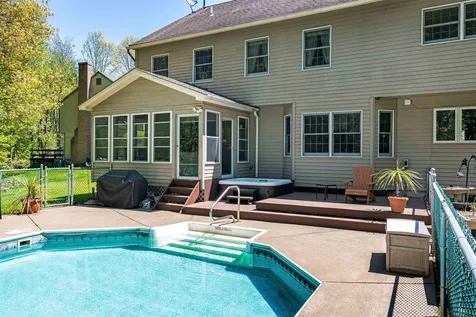 364 Hidden Oaks Drive Colchester VT 05446