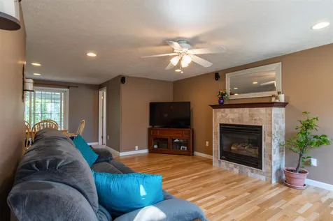 34 Sandy Brook Street Manchester NH 03103